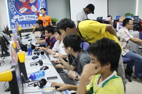 牛劍Cybercamps 英語科技夏令營,學聯遊學團