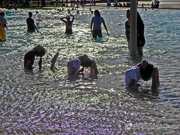 開恩茲友儕學習交流 ,學聯遊學團