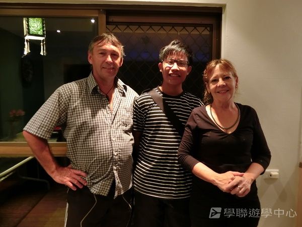 開恩茲友儕學習交流 ,學聯遊學團