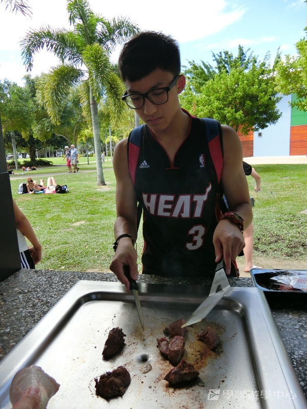 開恩茲友儕學習交流 ,學聯遊學團