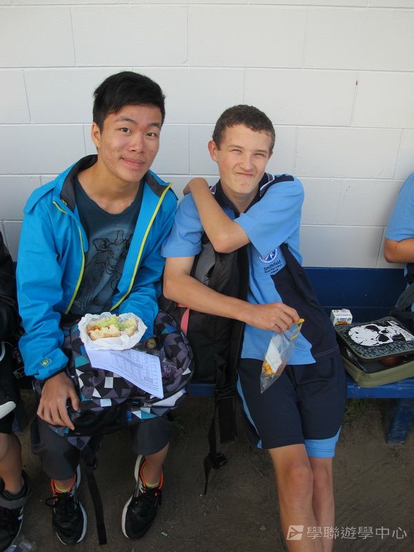 開恩茲友儕學習交流 ,學聯遊學團
