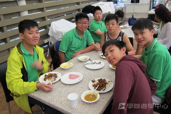 開恩茲友儕學習交流,學聯遊學團